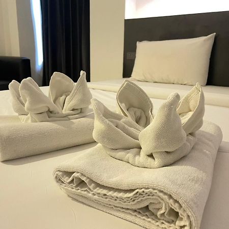 Azz Hotel Τσιάνγκ Μάι Εξωτερικό φωτογραφία