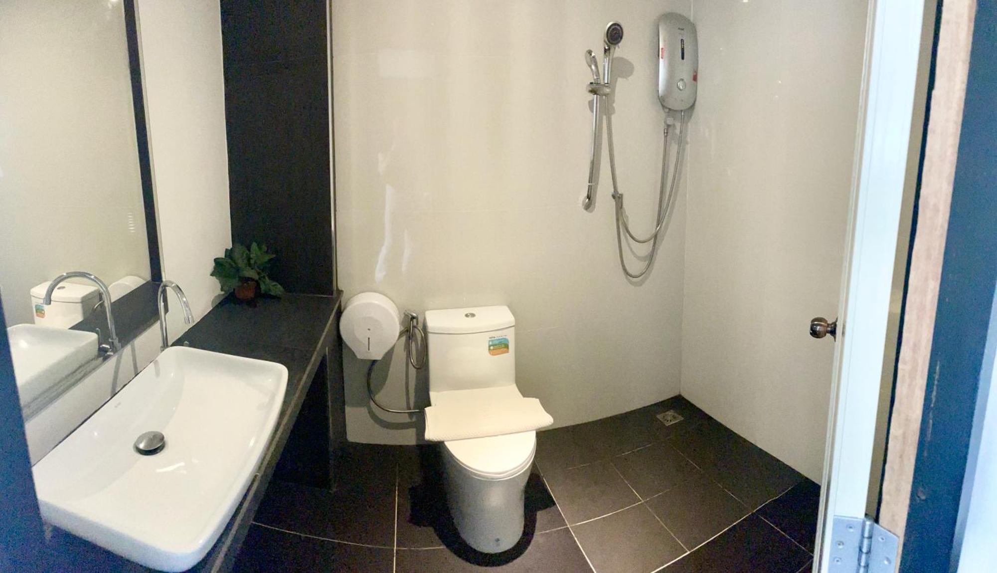 Azz Hotel Τσιάνγκ Μάι Εξωτερικό φωτογραφία