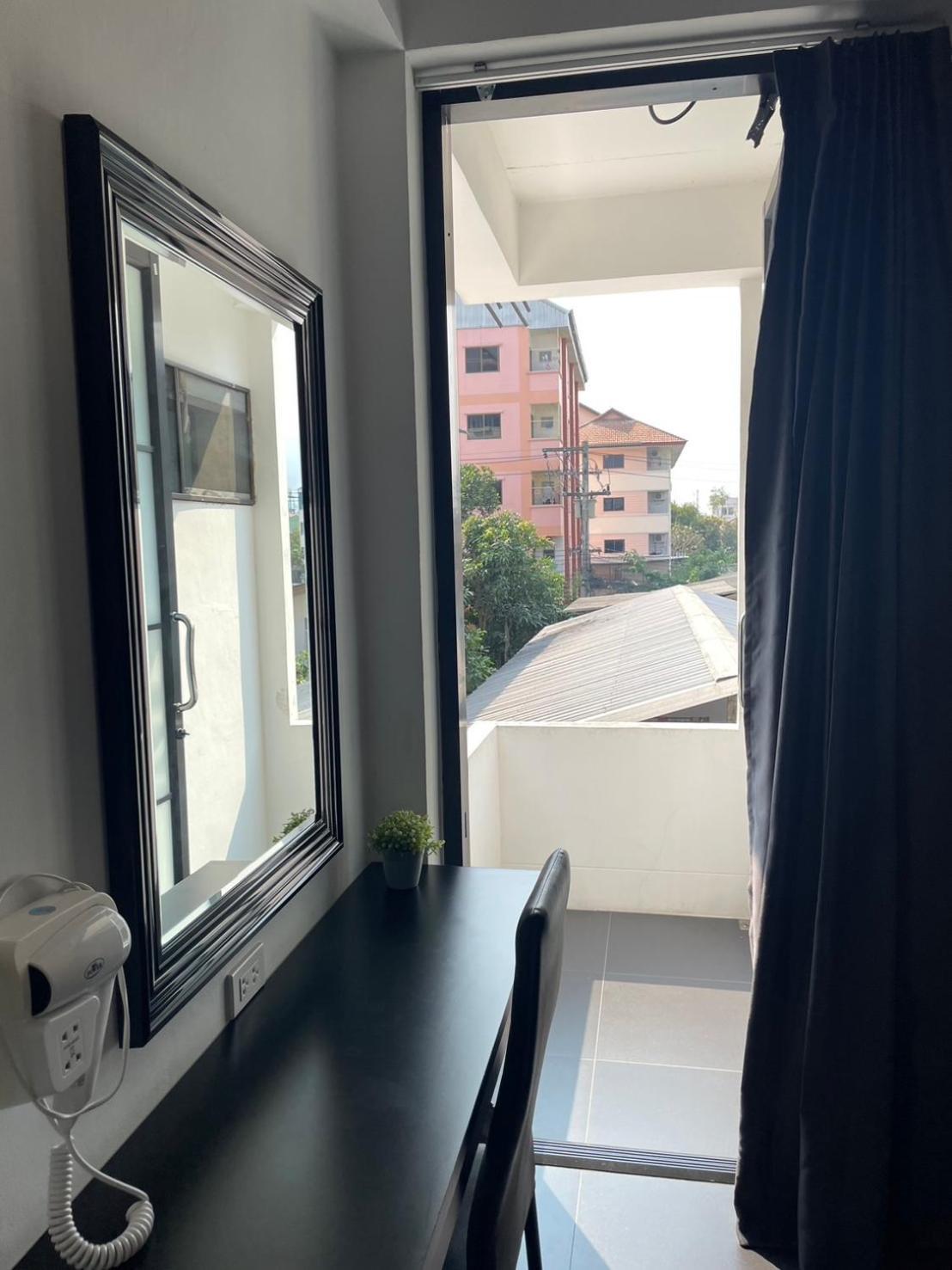 Azz Hotel Τσιάνγκ Μάι Εξωτερικό φωτογραφία