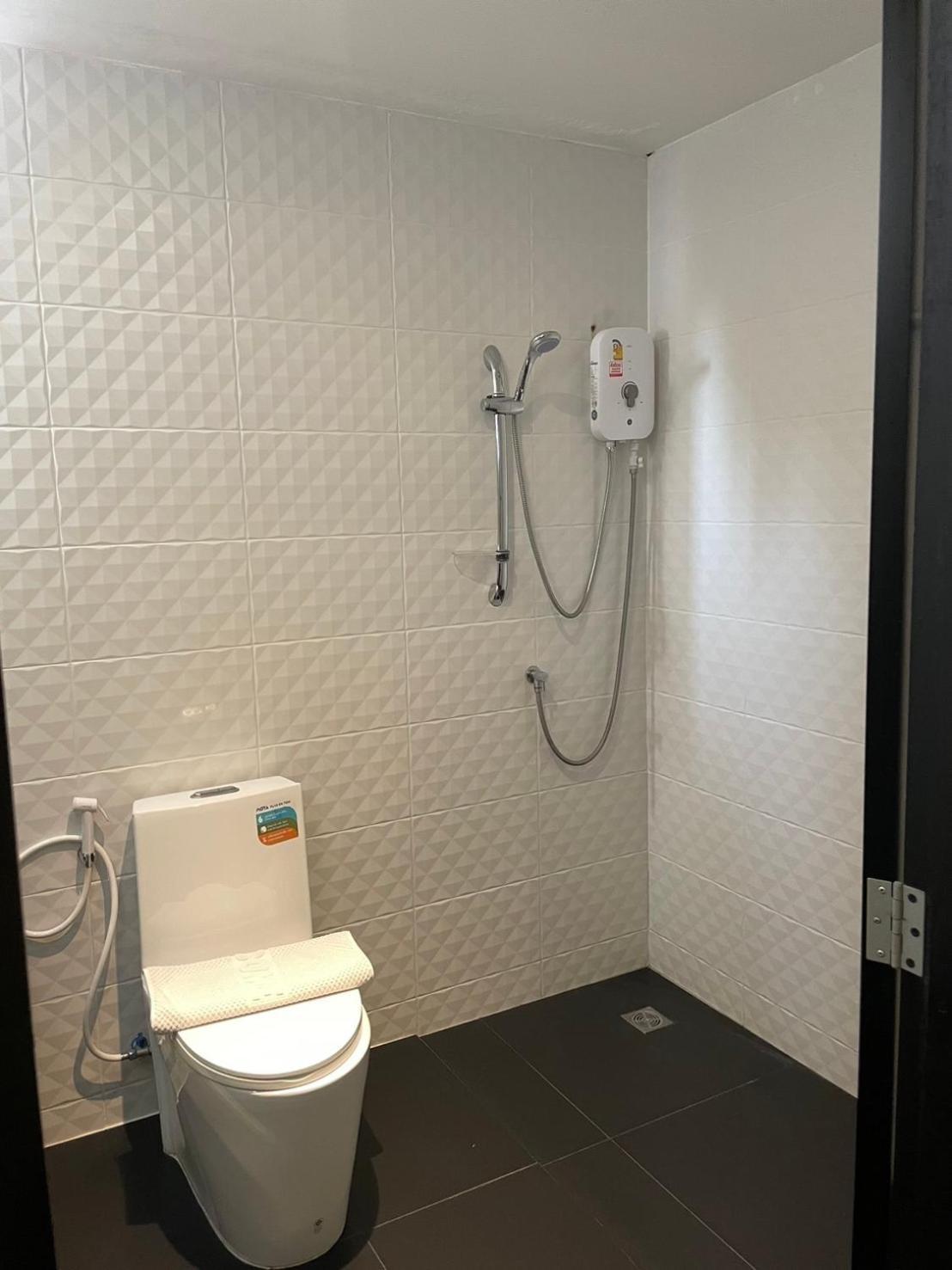 Azz Hotel Τσιάνγκ Μάι Εξωτερικό φωτογραφία