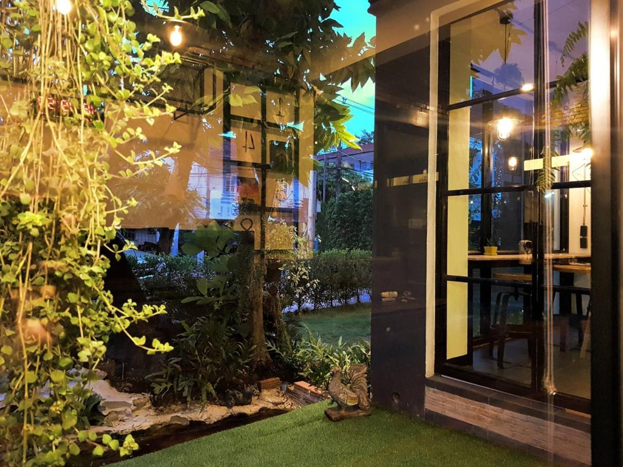 Azz Hotel Τσιάνγκ Μάι Εξωτερικό φωτογραφία